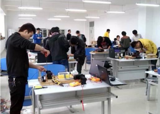 權威與實惠兼備 廣東博專教育咨詢，為您點亮學歷提升之路